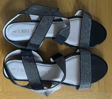 BNWOT NEXT SOLE SURVIVOR SIZE 9 UK (43 EUR) BLACK & SILVER LOW WEDGE SANDALS