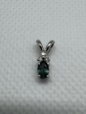 14k White Gold Oval Natural