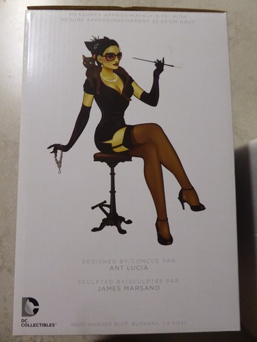 Catwoman statue - catwoman, dc