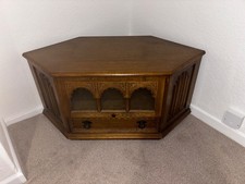 Old Charm Oak TV Cabinet