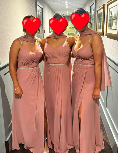 Size tiffany bridesmaid - 8,
