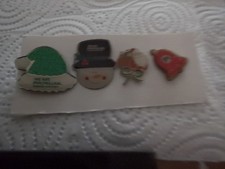 macmillan cancer charity pin badge