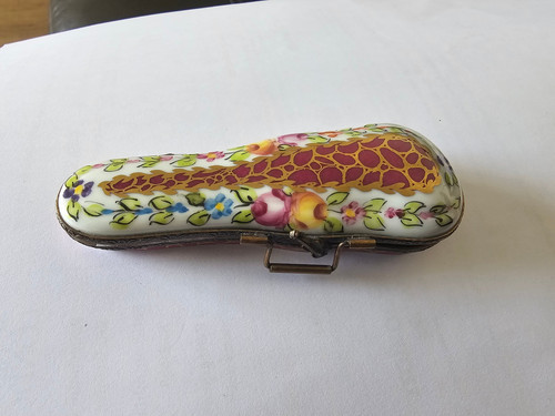 Limoges violin trinket box - ✅,
