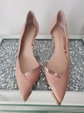 Pointed Nude Patent leather