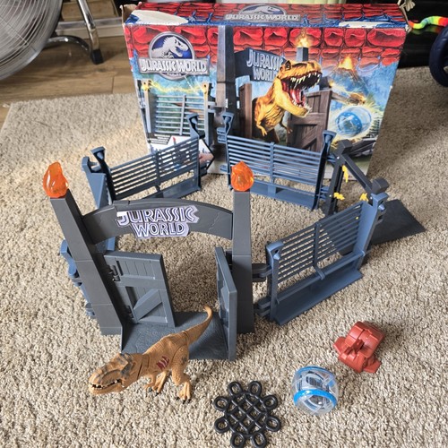 Jurassic world lockdown - jurassic,