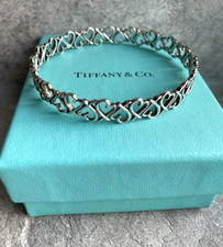 Tiffany & Co. Silver Paloma Picasso Loving Heart Bangle Bracelet