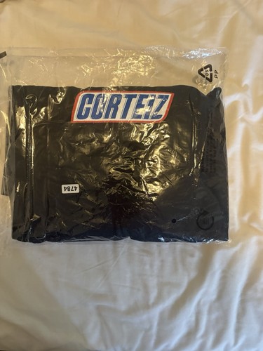 Cortiez snickers tee medium - snickers,