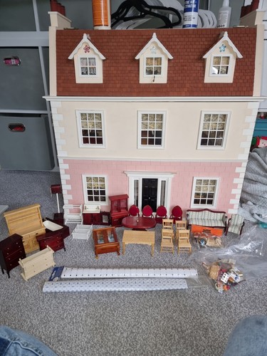 Vintage collectors dolls house - dolls,