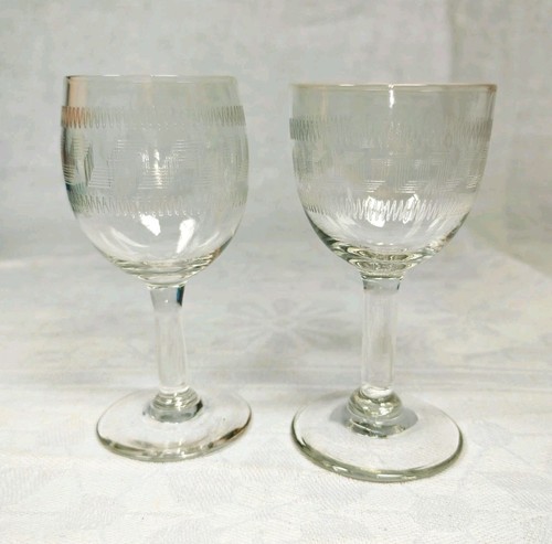 Pair antique victorian - antique, wine