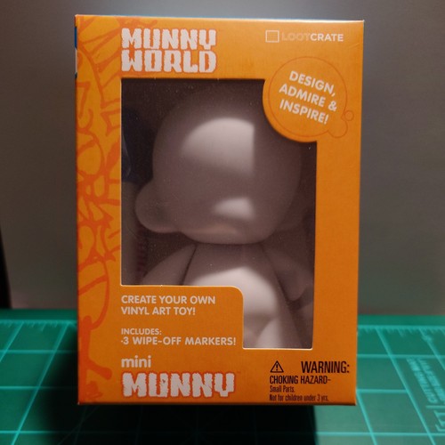 Kidrobot munny world loot - kidrobot,