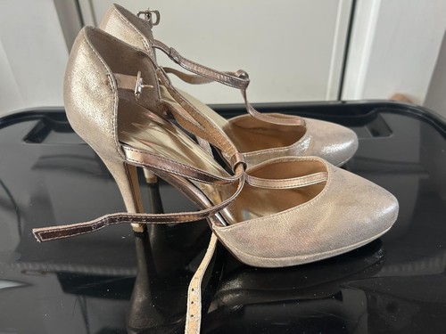 Closed toe heels - rose, gold