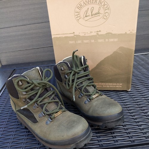 Chris brasher boot lady - chris,