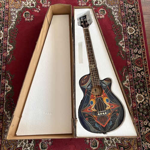 Short scale acoustic bass - scale, –
