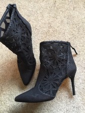 stuart weitzman boots 37 Black Mesh Cutout Used