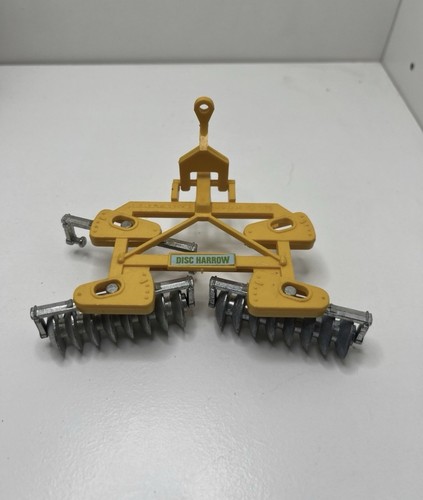 Britains disc harrow 1976 - britains,