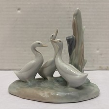 Pre-Owned/Used*NAO Lladro 3