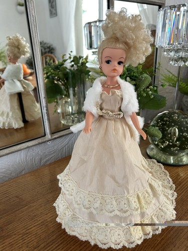 Vintage sindy masquerade - vintage,