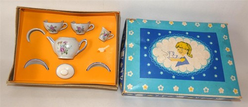 Vintage childs tea - childs, set