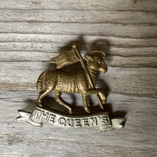 Queens royal regiment west - royal,