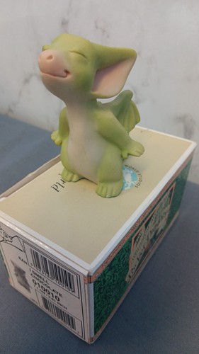 Pocket dragons i smell - pocket,