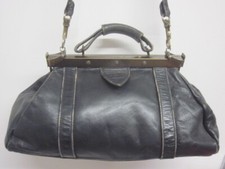 Town & Country Leathers Leicester Made Robust Shoulder Bag Very good Used Condit