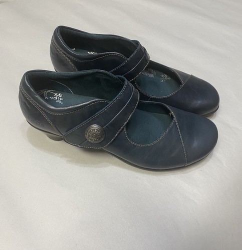 Taos women shoe size - women’s, 9