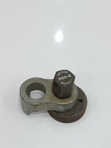 Nexus 300 stud extractor - nexus,