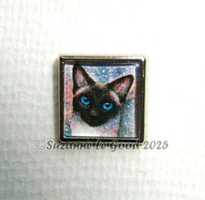Siamese cat art lapel pin