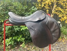 Black Country Jump Saddle Solare Jump Saddle. Classic Tree, 17-5” Medium Wide