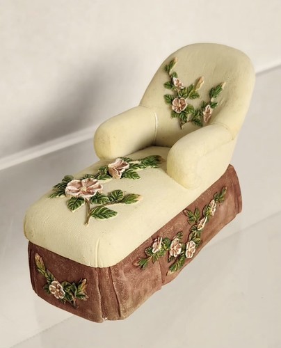 Vtg dezine hand painted - dezine,