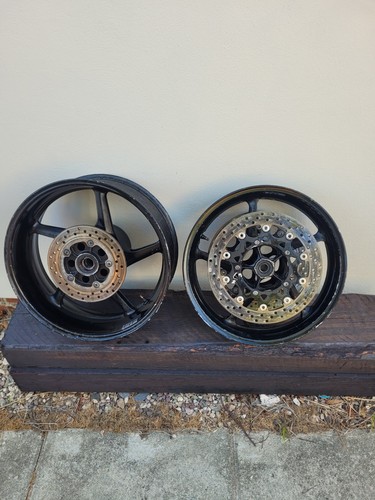 Wheels front rear - r1,