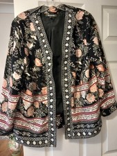 BRAND NEW WITHOUT TAGS LIGHTWEIGHT BON MARCHE JACKET, SIZE 16.