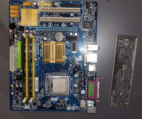 Gigabyte g31m es2l desktop - g31m-es2l,