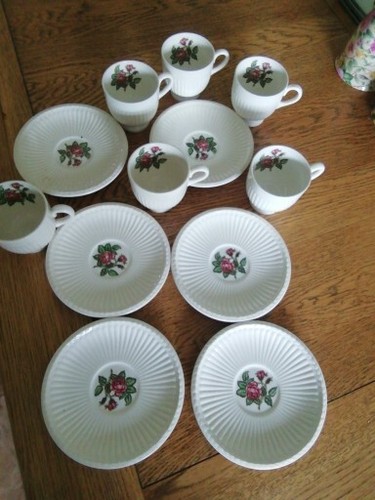 Wedgewood windsor moss - "moss, rose"
