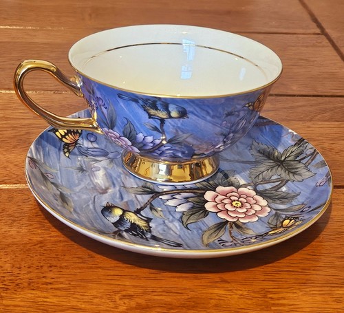 Royal classic blue bird - royal,