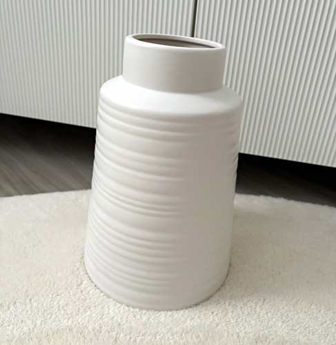 White ribbed textured - textured, ceramic