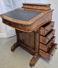 Victorian Burr Walnut Wood