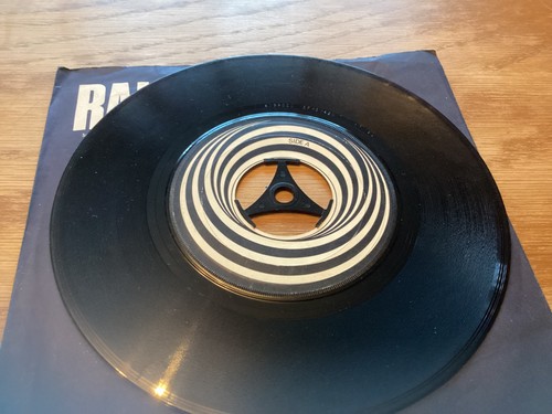 Black sabbath paranoid - black, sabbath=paranoid