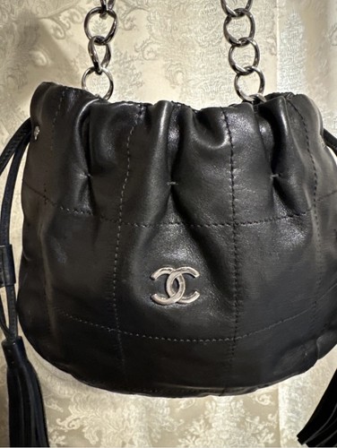 Chanel gabrielle black quilted - black,