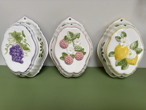 Set ceramic jelly moulds - of, 3