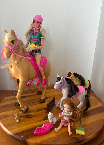 Barbie horse tawny - w/, chelsea