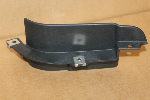 Right rear wheel - rear, spoiler