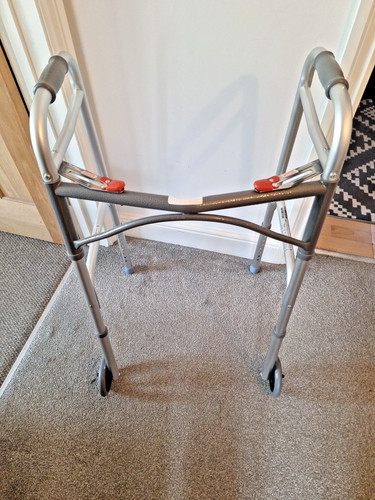 Folding zimmer walking - /,
