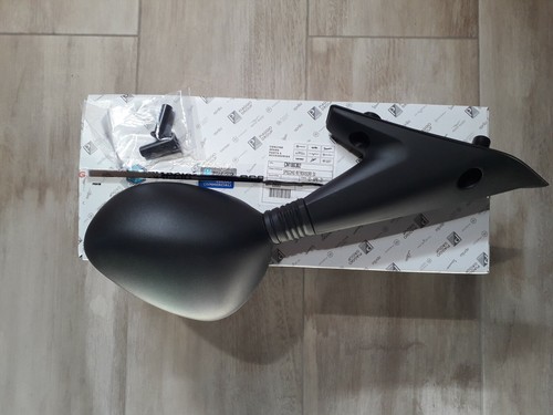 Cm180302 left mirror piaggio - left,