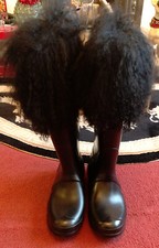 LTD EDITION HUNTER WELLINGTON BOOTS WITH MONGOLIAN FUR TRIM SIZE 8 WITH BAG