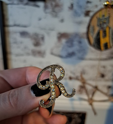 Pewter letter brooch - pewter, r