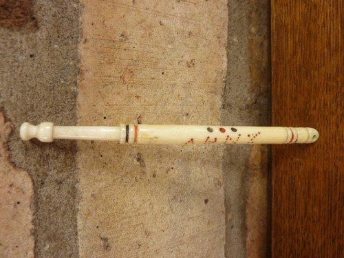 Lovely antique bovine bone - antique,