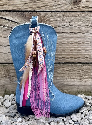 White and pink western boot - white,
