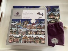 Wentworth wooden Jigsaw - Ye olde Christmas village - 250 Pieces