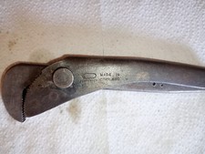 Footprint pipe wrench, 6" in good order